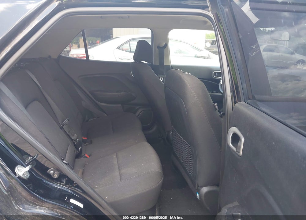 2020 HYUNDAI VENUE SE VIN: KMHRB8A38LU018621