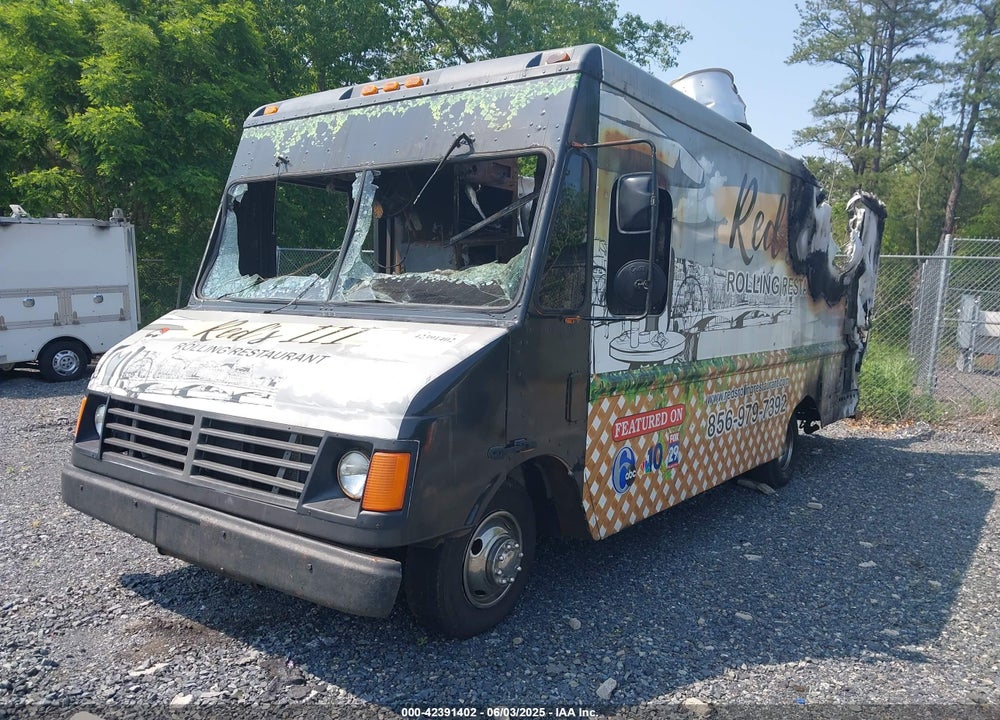 2001 WORKHORSE CUSTOM CHASSIS FORWARD CONTROL CHASSIS VIN: 5B4HP42R613327266