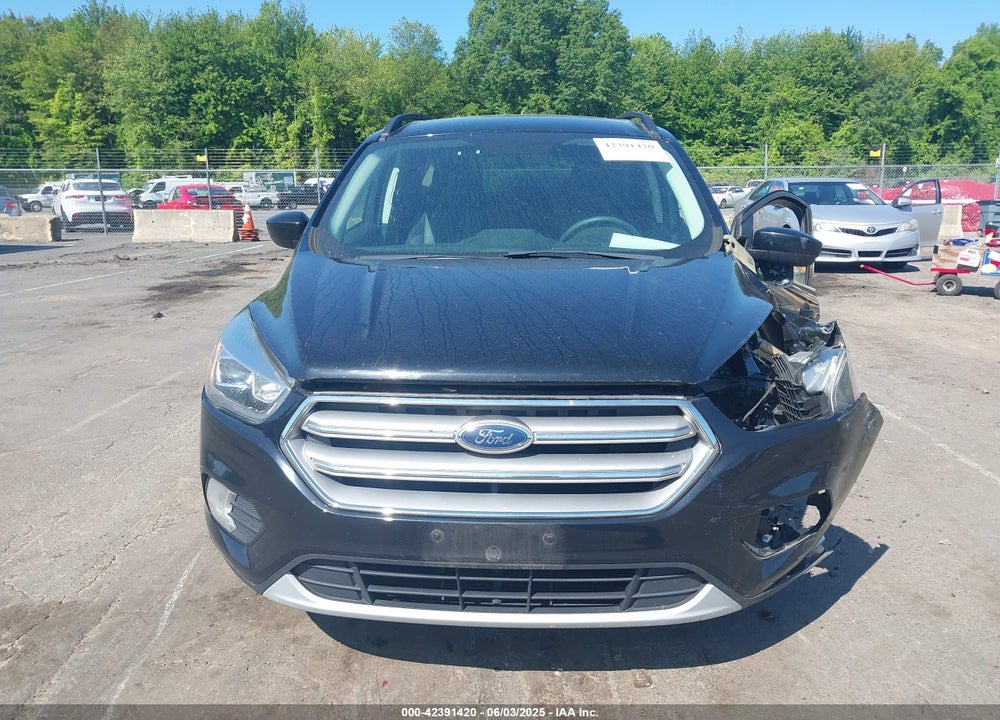 2017 FORD ESCAPE SE VIN: 1FMCU9GD8HUE42085