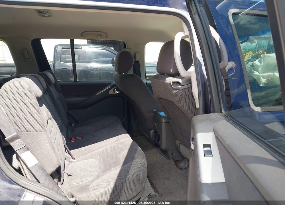 2006 NISSAN PATHFINDER SE VIN: 5N1AR18U56C621910