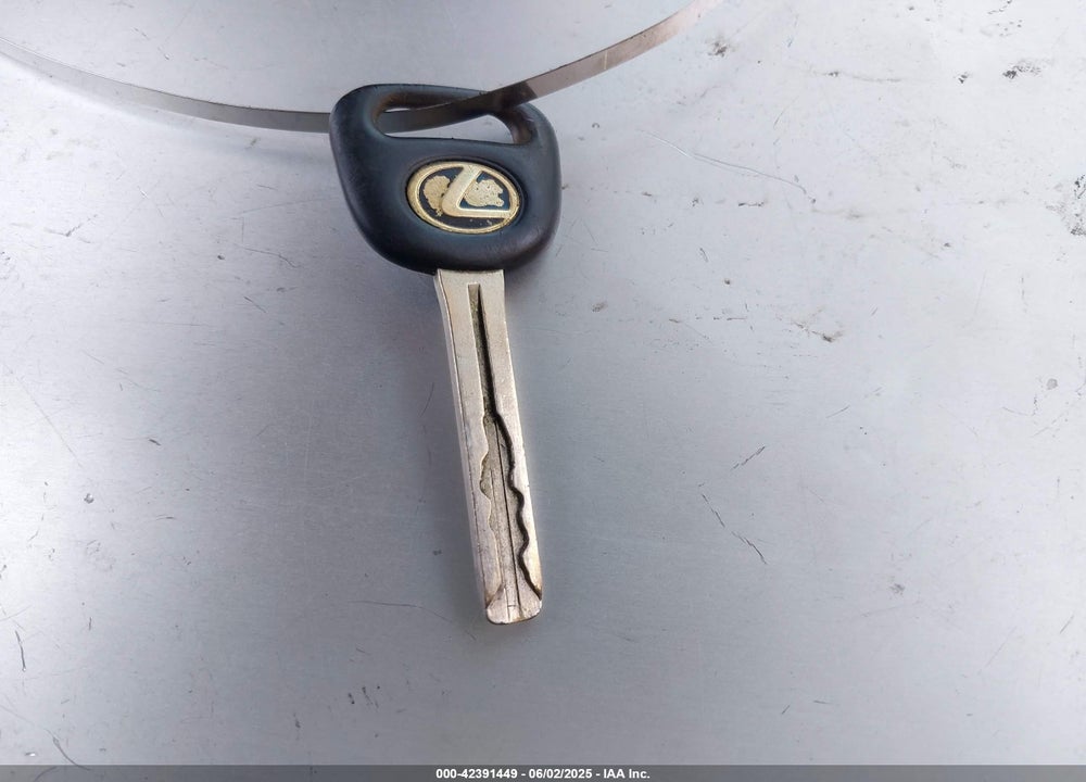 1997 LEXUS ES 300 VIN: JT8BF22G6V0063221