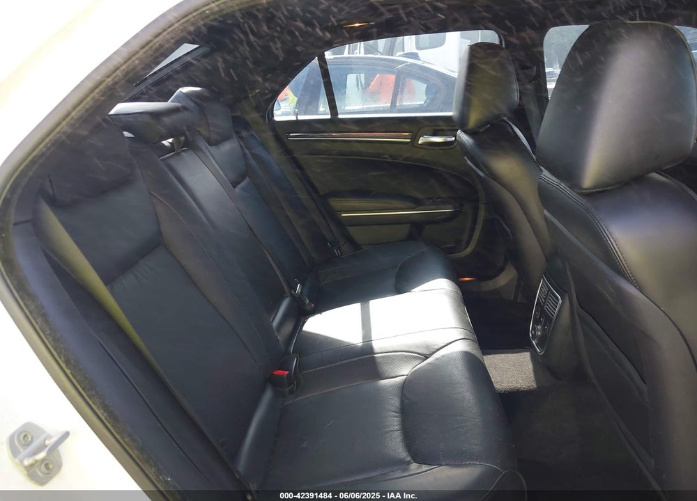 2011 CHRYSLER 300 LIMITED VIN: 2C3CA5CG9BH564684