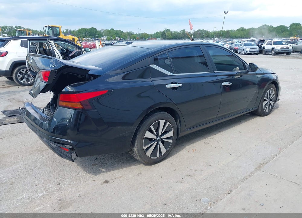 2022 NISSAN ALTIMA SV FWD VIN: 1N4BL4DV5NN326437