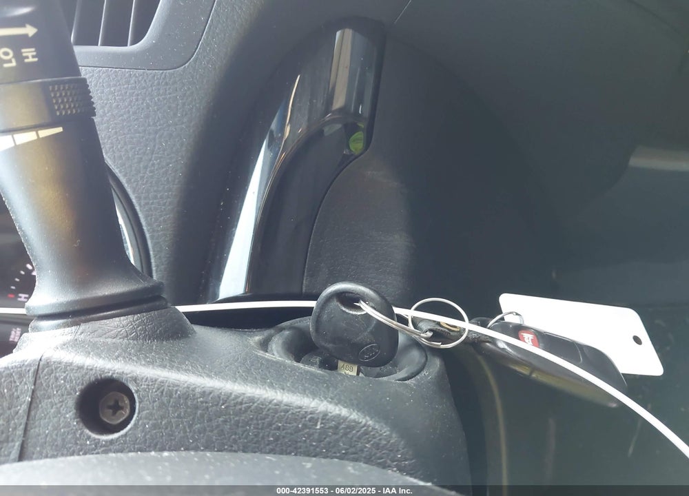 2012 KIA SORENTO VIN: 5XYKT3A13CG224662