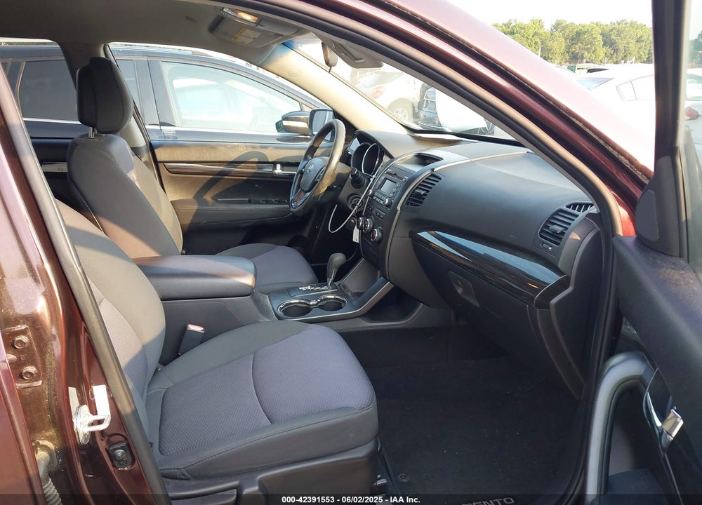 2012 KIA SORENTO VIN: 5XYKT3A13CG224662