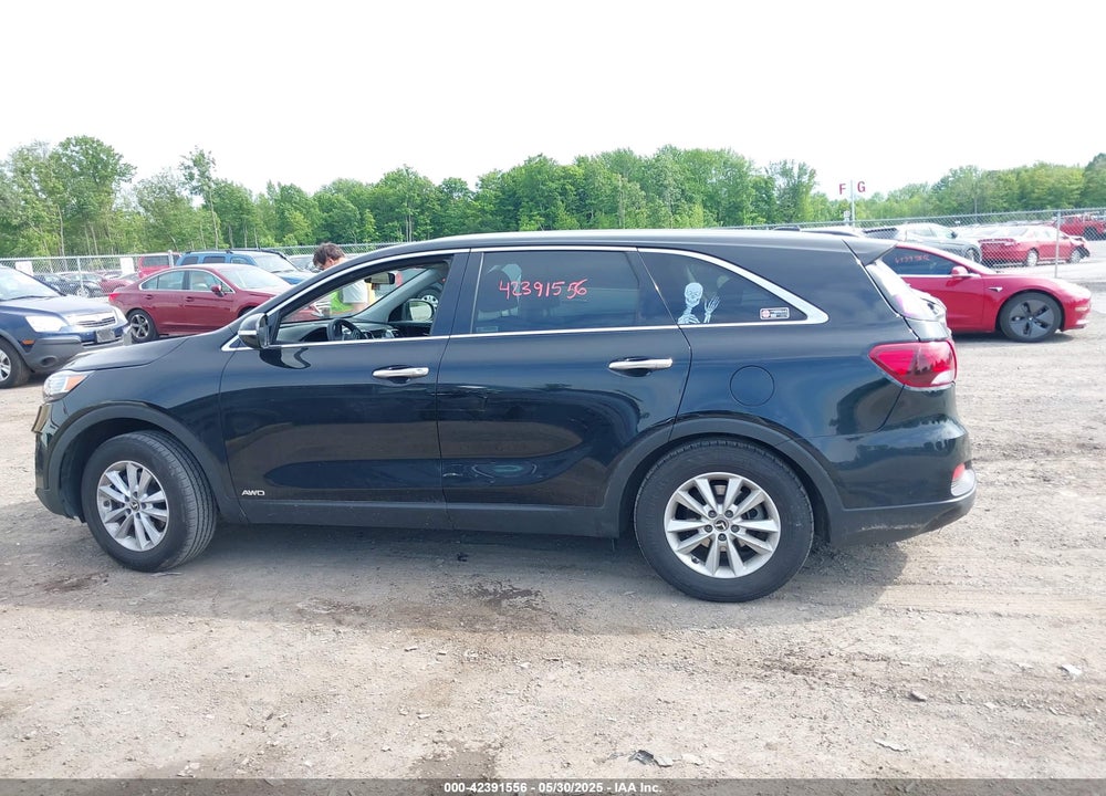 2019 KIA SORENTO VIN: 5XYPGDA31KG566112