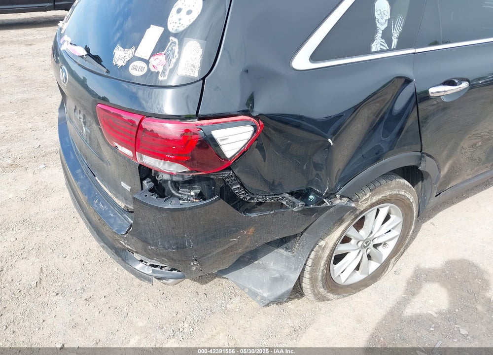 2019 KIA SORENTO VIN: 5XYPGDA31KG566112