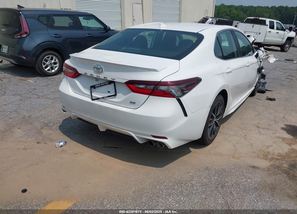 2021 TOYOTA CAMRY VIN: 4T1G11AK6MU585596