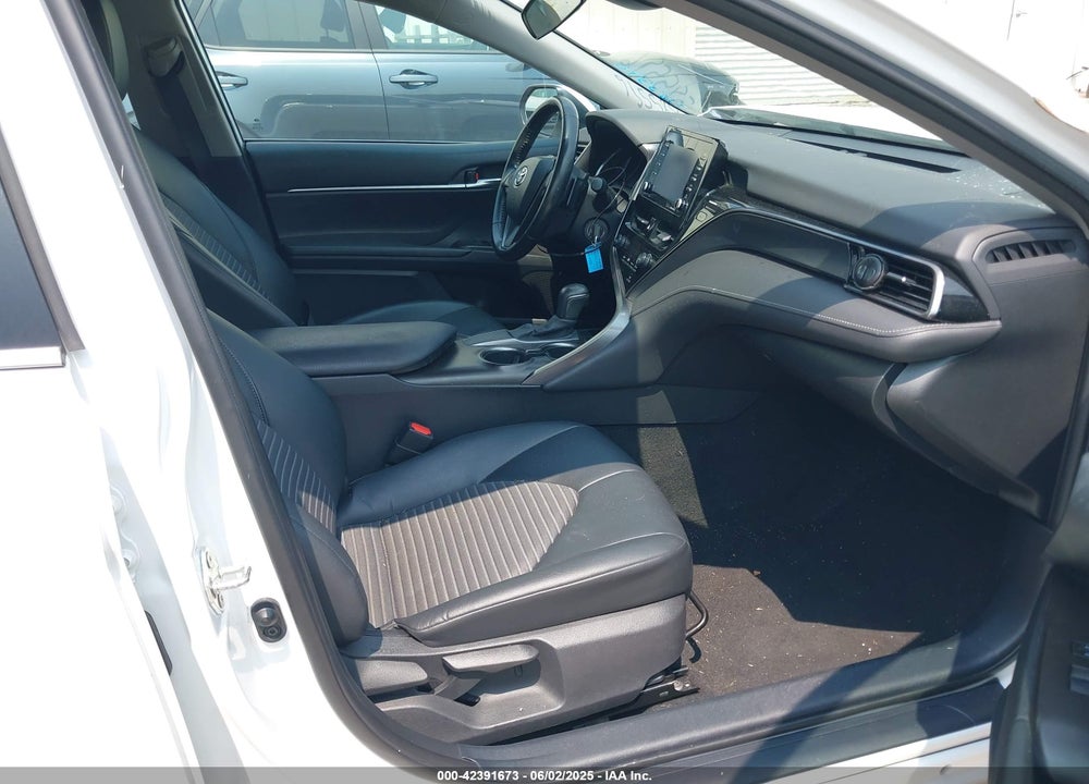 2021 TOYOTA CAMRY VIN: 4T1G11AK6MU585596