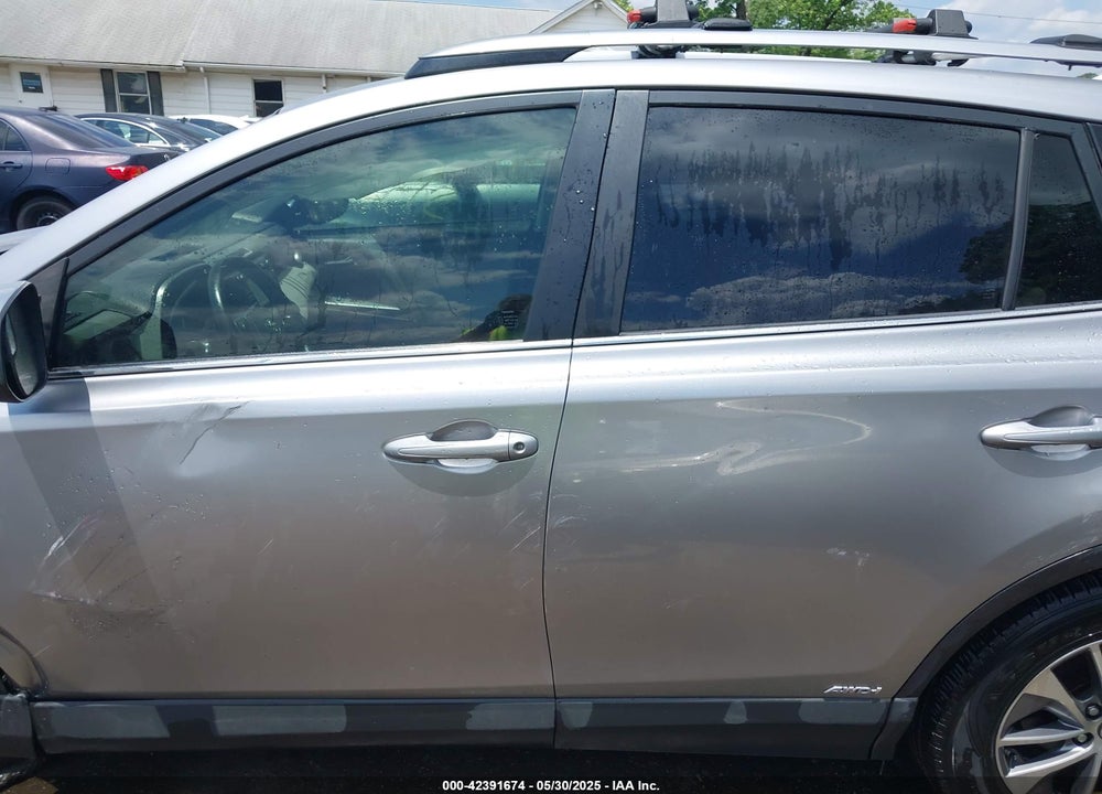 2017 TOYOTA RAV4 HYBRID VIN: JTMRJREV6HD097738