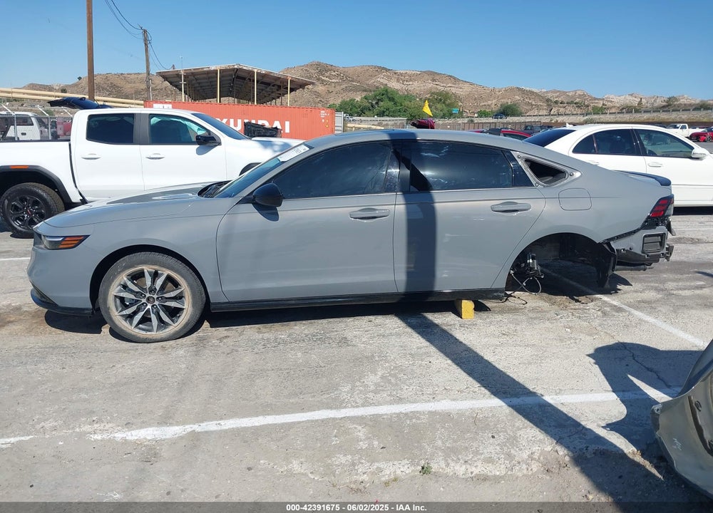 2025 HONDA ACCORD HYBRID SPORT-L VIN: 1HGCY2F77SA020573