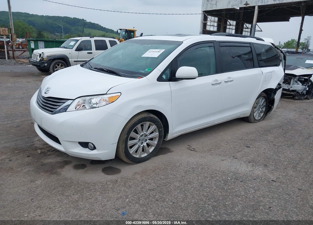2013 TOYOTA SIENNA XLE 7 PASSENGER VIN: 5TDDK3DC5DS051336