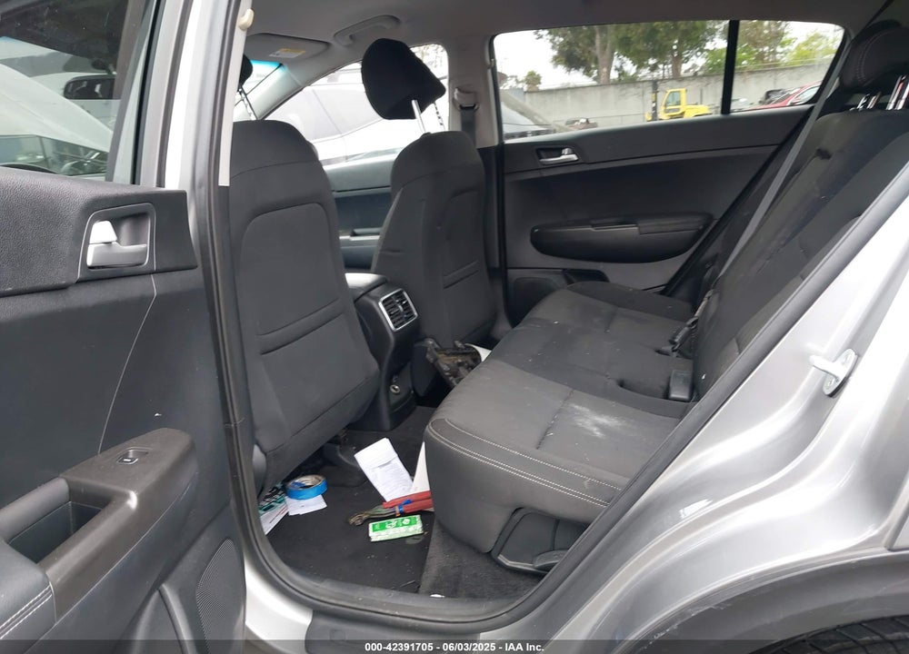 2019 KIA SPORTAGE LX VIN: KNDPM3AC2K7619996