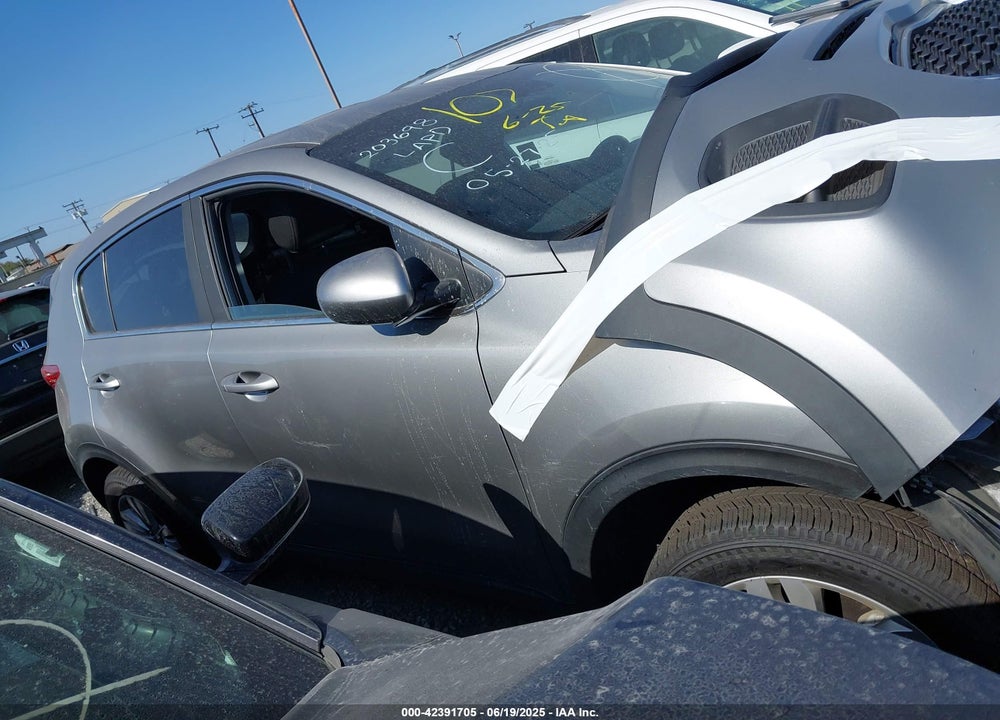 2019 KIA SPORTAGE LX VIN: KNDPM3AC2K7619996