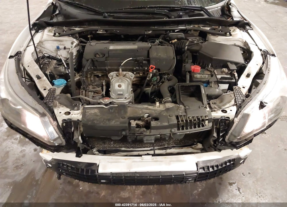 2015 HONDA ACCORD VIN: 1HGCR2F51FA058267