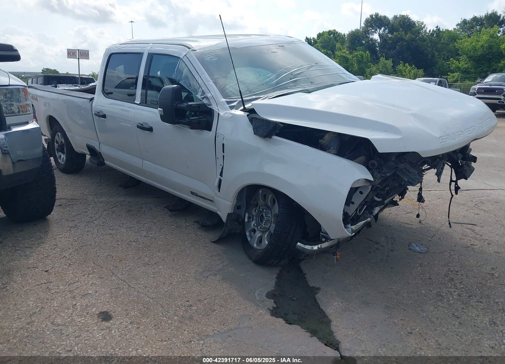 2024 FORD F-350 XLT VIN: 1FT8W3BT2RED58341