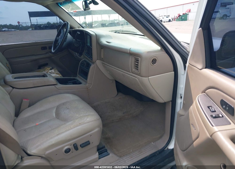 2005 CHEVROLET TAHOE Z71 VIN: 1GNEC13T55R229552