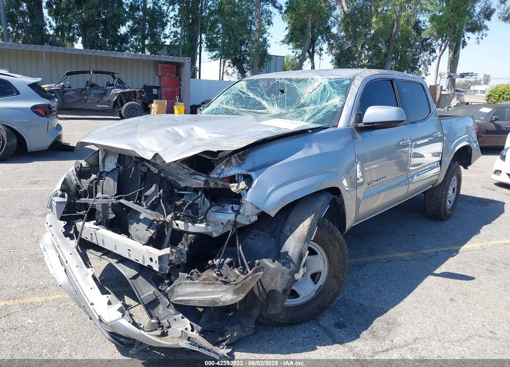 2018 TOYOTA TACOMA SR5 VIN: 5TFAX5GN2JX103685