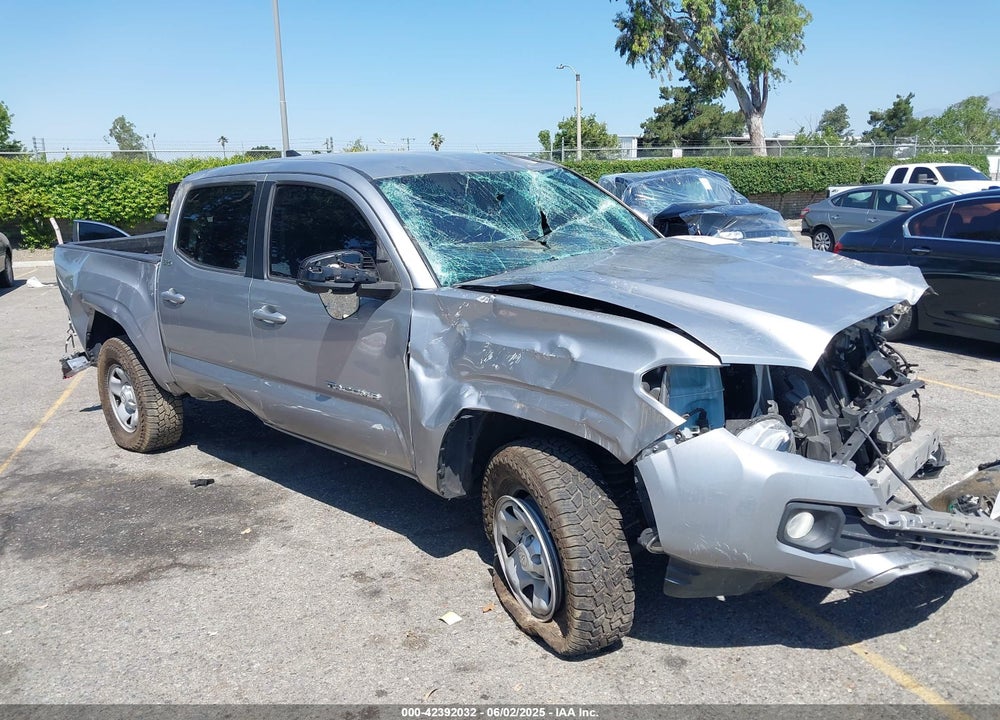2018 TOYOTA TACOMA SR5 VIN: 5TFAX5GN2JX103685