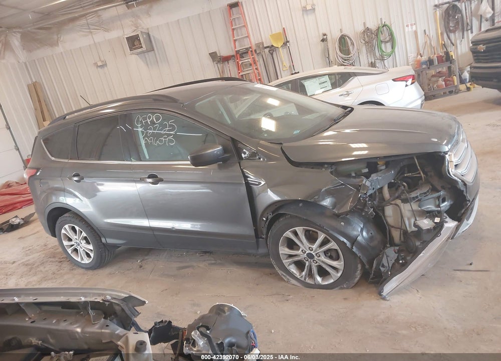 2018 FORD ESCAPE VIN: 1FMCU9HD5JUA96095