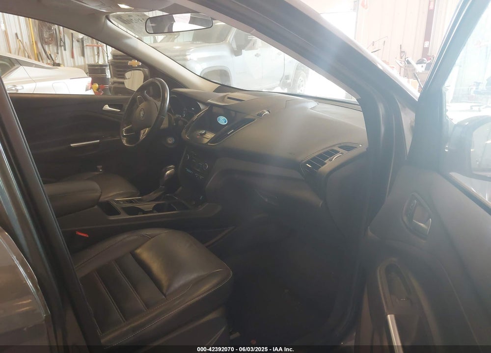 2018 FORD ESCAPE VIN: 1FMCU9HD5JUA96095