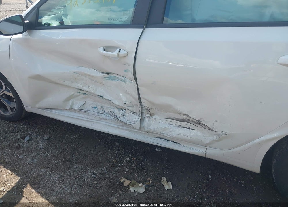 2021 KIA FORTE VIN: 3KPF24ADXME362489