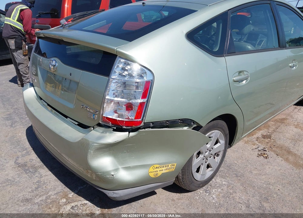 2006 TOYOTA PRIUS VIN: JTDKB20U767518172
