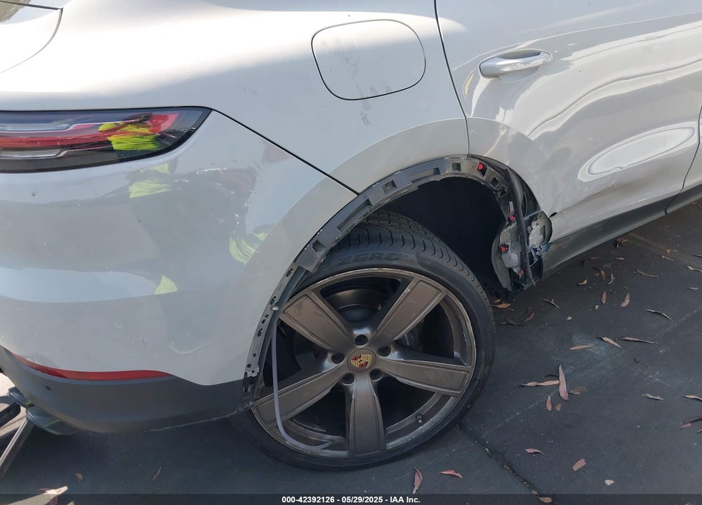 2023 PORSCHE CAYENNE COUPE PLATINUM EDITION VIN: WP1BA2AY0PDA27187