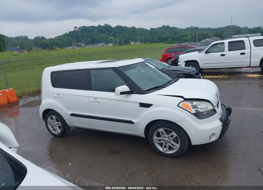 2011 KIA SOUL VIN: KNDJT2A25B7331772