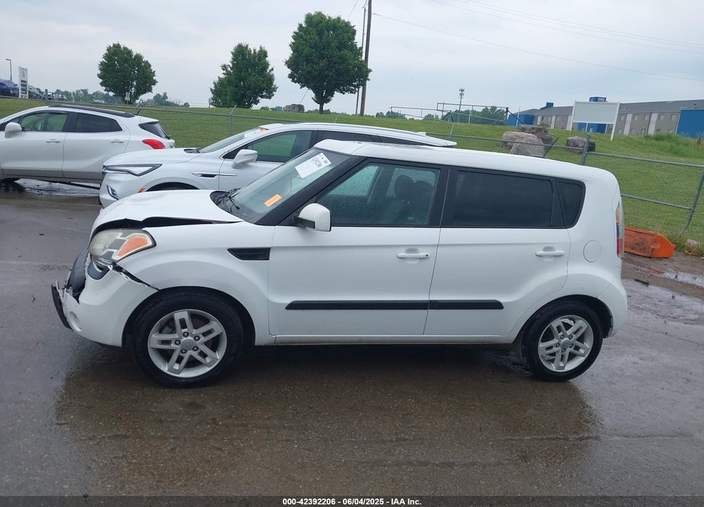 2011 KIA SOUL VIN: KNDJT2A25B7331772