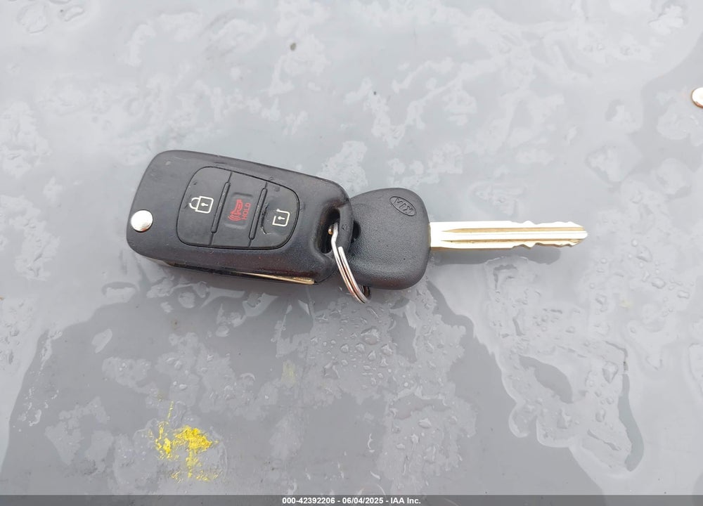 2011 KIA SOUL VIN: KNDJT2A25B7331772