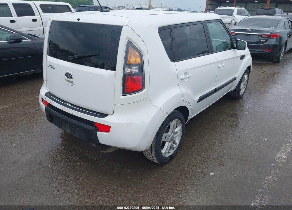 2011 KIA SOUL VIN: KNDJT2A25B7331772