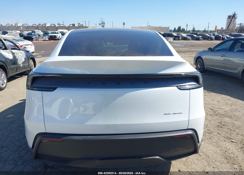 2026 TESLA MODEL Y VIN: 7SAYGDEE8TF347983