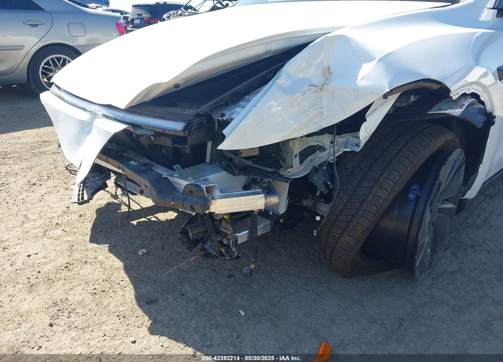 2026 TESLA MODEL Y VIN: 7SAYGDEE8TF347983