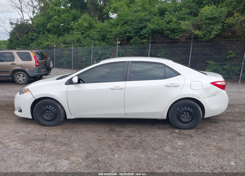 2018 TOYOTA COROLLA LE VIN: 5YFBURHEXJP764494