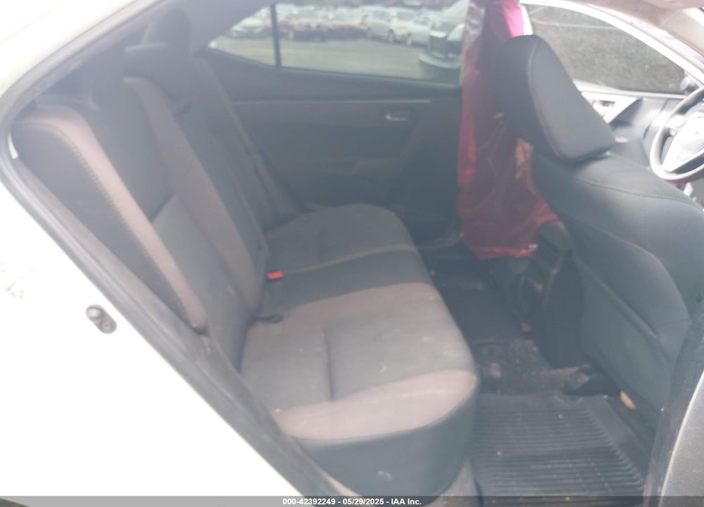 2018 TOYOTA COROLLA LE VIN: 5YFBURHEXJP764494