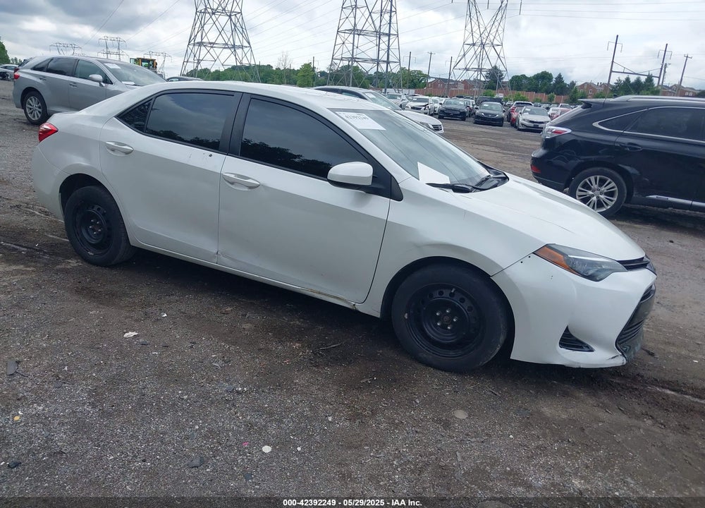 2018 TOYOTA COROLLA LE VIN: 5YFBURHEXJP764494
