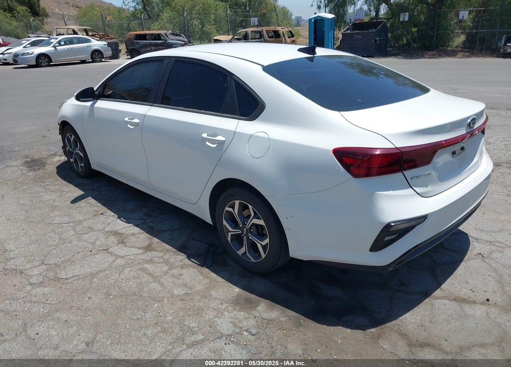 2020 KIA FORTE VIN: 3KPF24AD5LE239634
