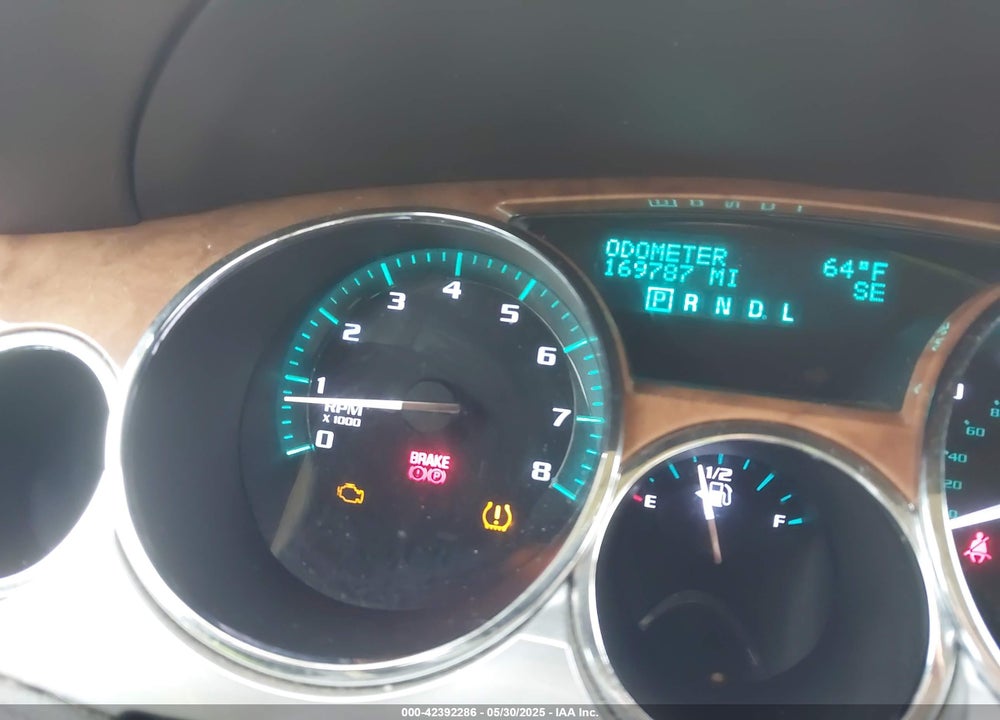 2010 BUICK ENCLAVE VIN: 5GALRBED9AJ114487