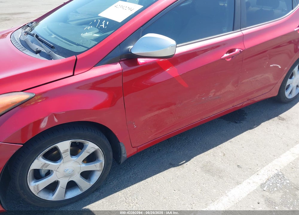 2013 HYUNDAI ELANTRA LIMITED VIN: KMHDH4AE6DU945833