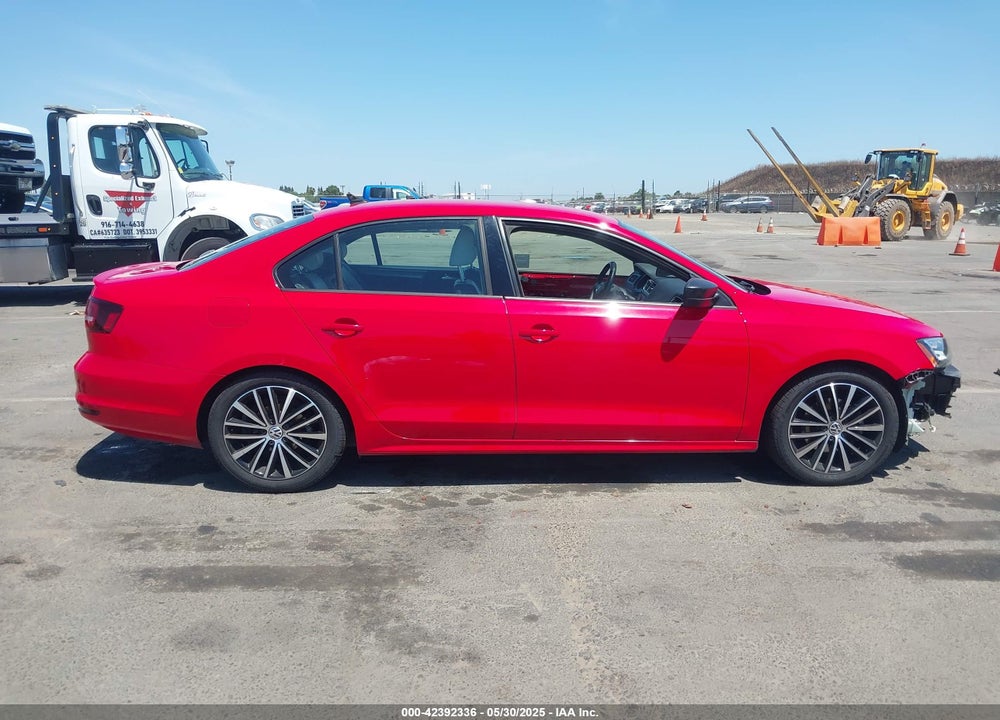 2016 VOLKSWAGEN JETTA 1.8T SPORT VIN: 3VWD17AJ0GM275032