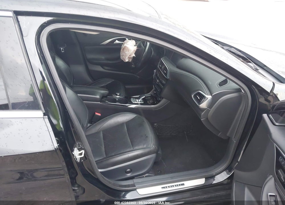 2017 INFINITI QX30 VIN: SJKCH5CP5HA024213