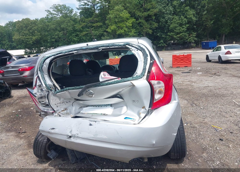 2015 NISSAN VERSA NOTE VIN: 3N1CE2CP9FL421295