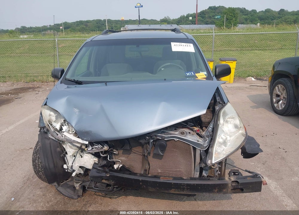2010 TOYOTA SIENNA LE VIN: 5TDKK4CC0AS312155