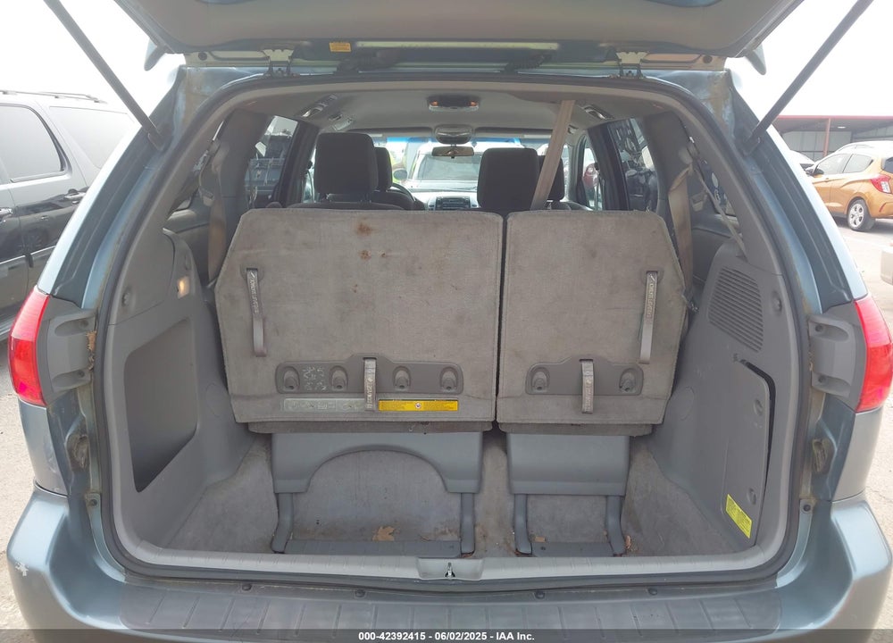 2010 TOYOTA SIENNA LE VIN: 5TDKK4CC0AS312155