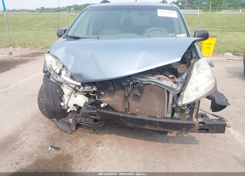 2010 TOYOTA SIENNA LE VIN: 5TDKK4CC0AS312155