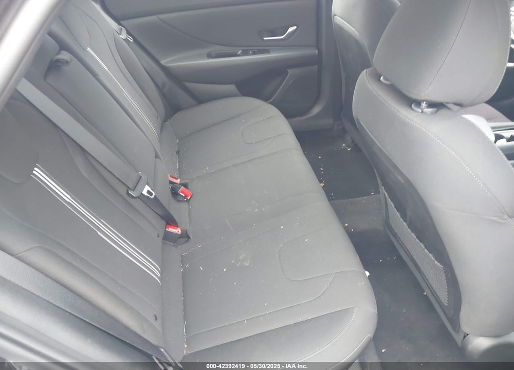 2021 HYUNDAI ELANTRA VIN: 5NPLN4AG1MH042042
