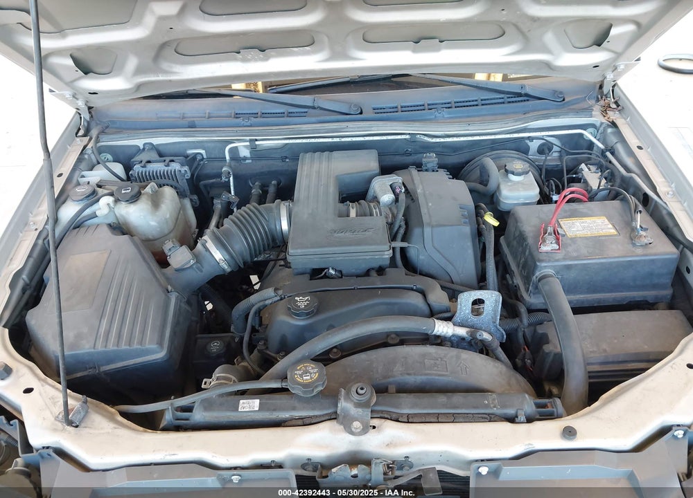 2005 CHEVROLET COLORADO LS VIN: 1GCDT136458148997