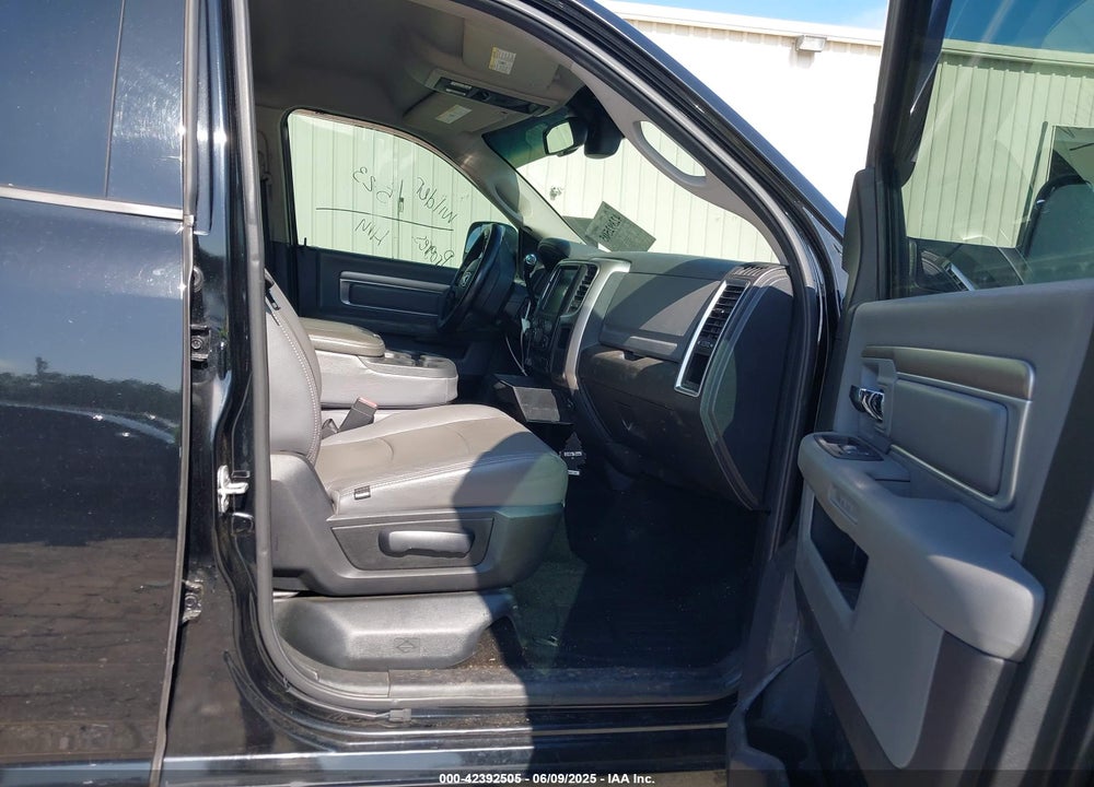 2014 RAM 2500 VIN: 3C6UR5DL1EG264072