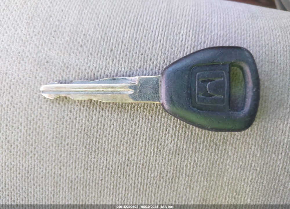 1999 HONDA ACCORD LX VIN: JHMCG5643XC038779